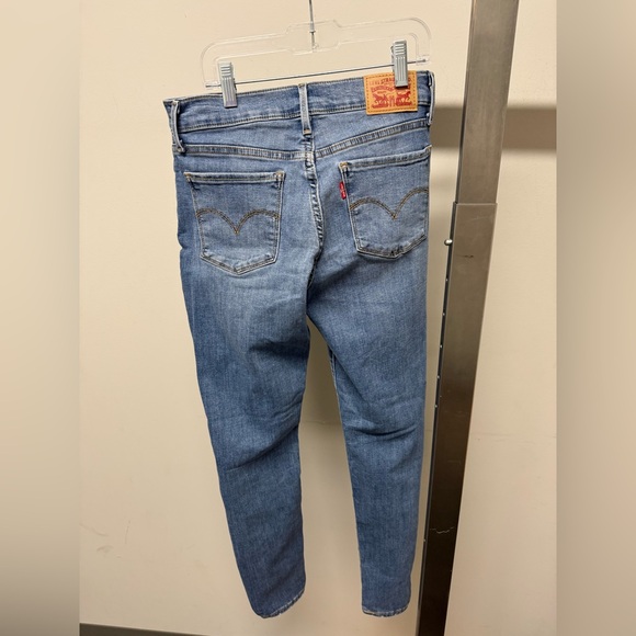 Levi’s 710 Super Skinny Distressed  Jeans- size 27/ size 4 - Picture 4 of 4